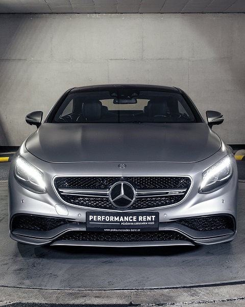 Pronájem Mercedes-Benz S 63 AMG Coupé v půjčovně sportovních a luxusních vozů Performance Rent Praha